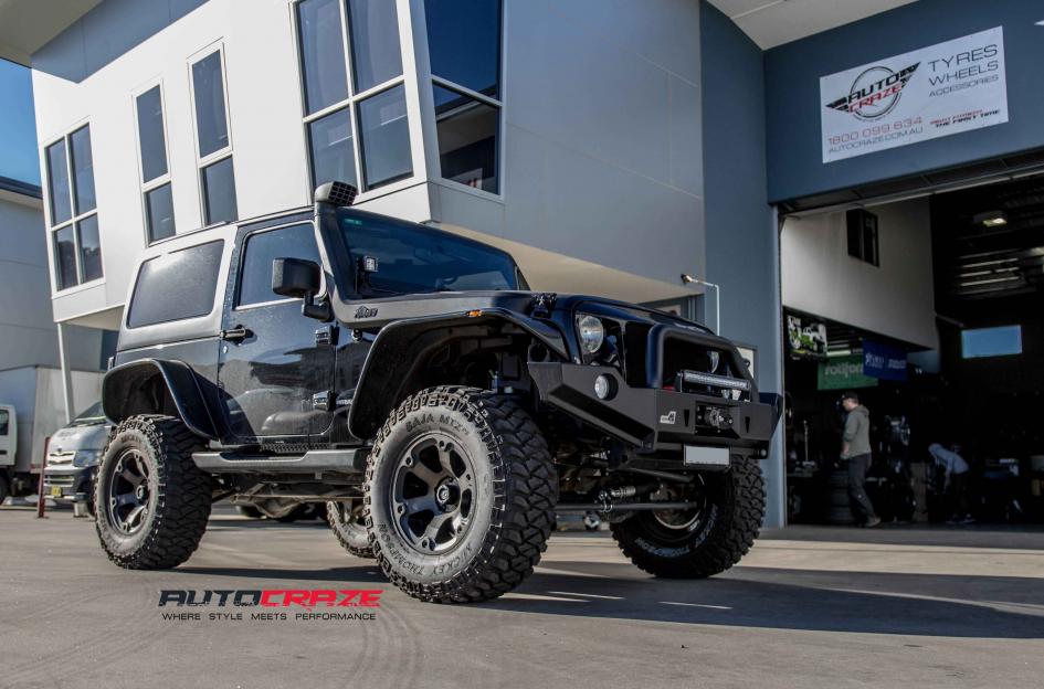 JEEP WRANGLER BEAST BLACK & MACHINED WITH DARK TINT